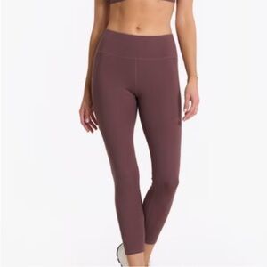 Vuori Women's Stride Legging in Chestnut